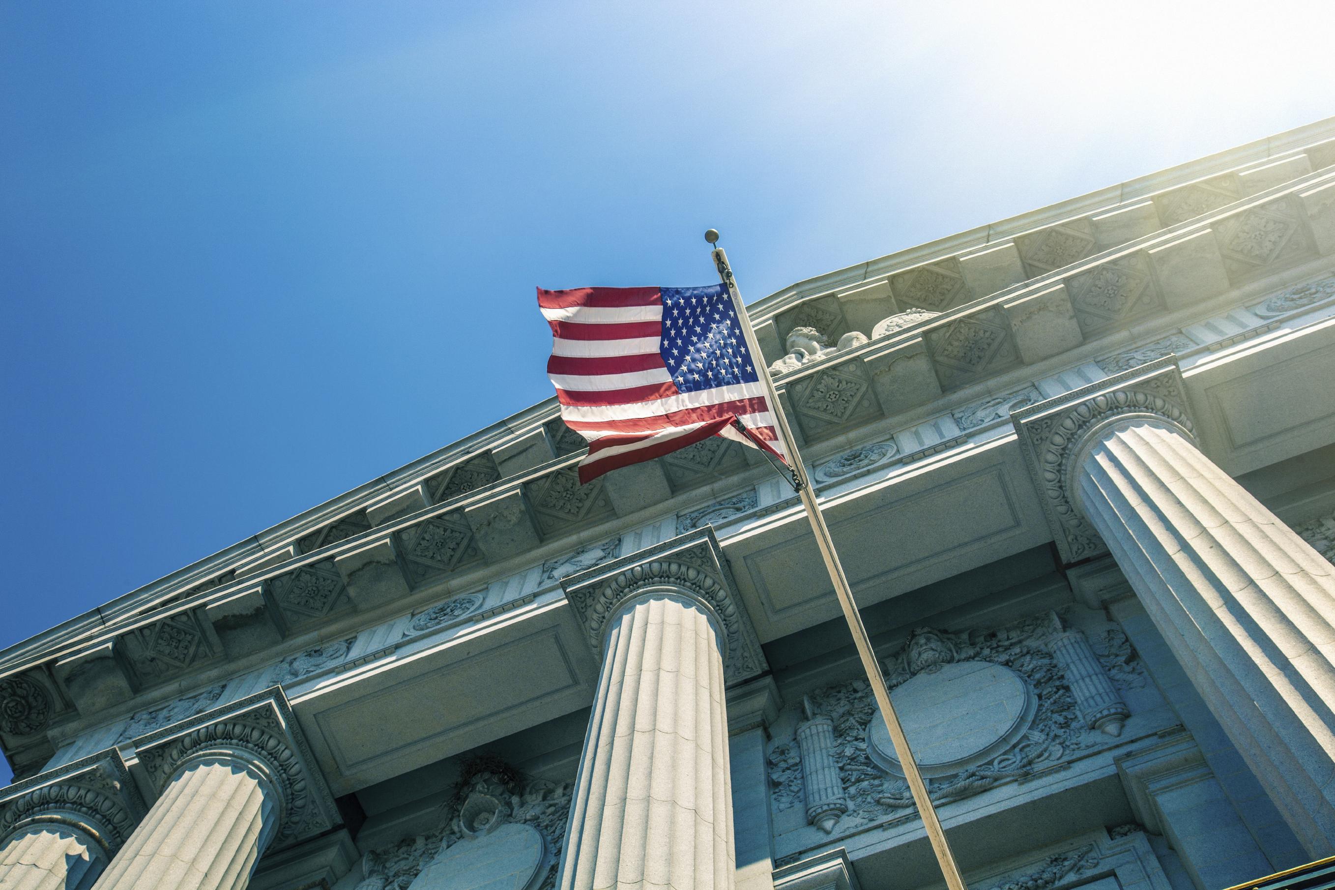 us-flag-government-building.